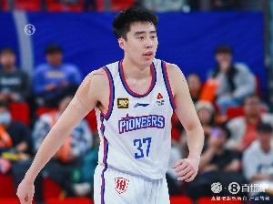 彩经网-再度联手张庆鹏?上赛季效力天津的杜伯超和张益炅为北控出战夏联